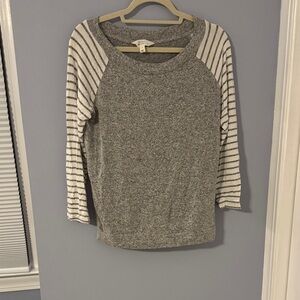 Market & Spruce Gray and White Striped Long Sleeve Top
